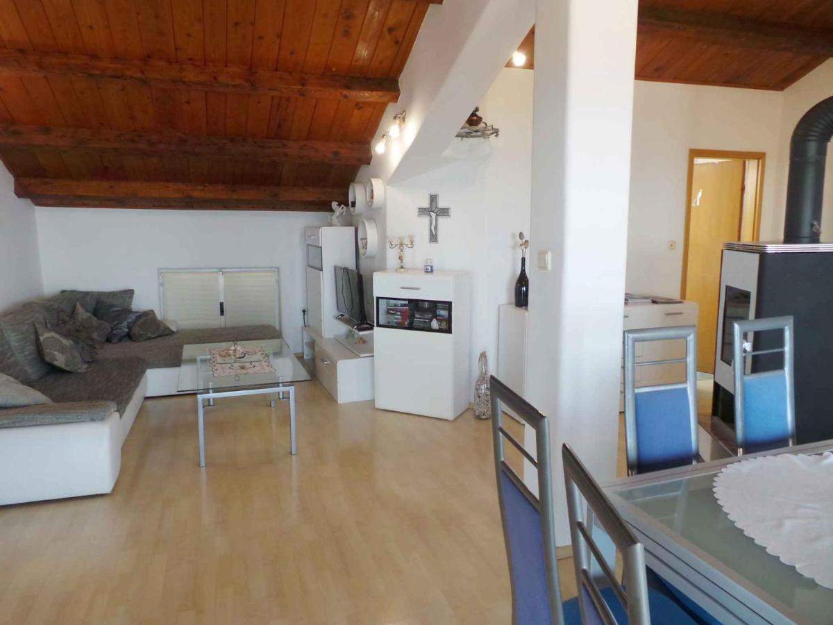 Apartment In Lovran 34848 Esterno foto